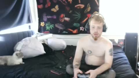 Snapshot of thehotfoxdd chatting on 20, 9, 2025 fuzzyfox online show from 20, 9, 2025