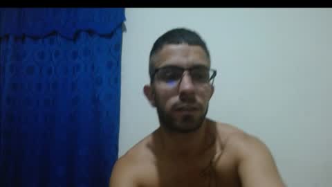 Snapshot of thehousedog chatting on 24, 6, 2026 thehousedog online show from 24, 6, 2026