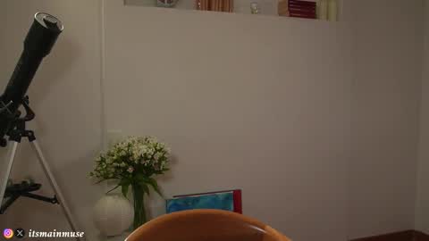 Iris online show from 11, 3, 2026