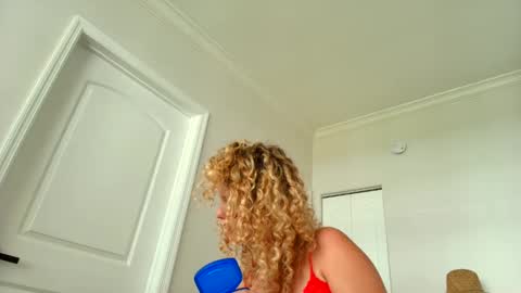 Lily Marie online show from 3, 3, 2025