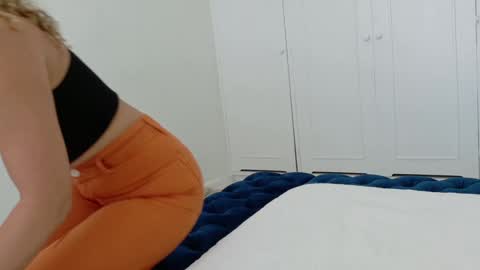 Lily Marie online show from 19, 9, 2025