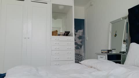 Lily Marie online show from 14, 1, 2026