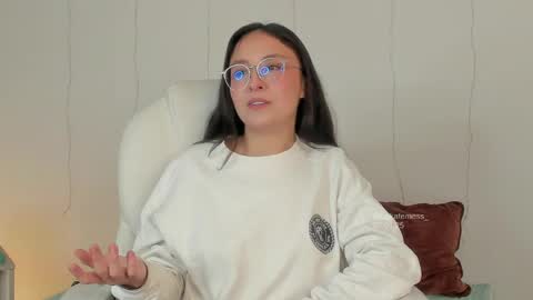 Snapshot of thekatemess_ chatting on 7, 4, 2026 Katie. Kate is the name I go by. online show from 7, 4, 2026