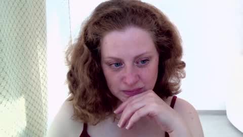 Ella online show from 5, 5, 2026