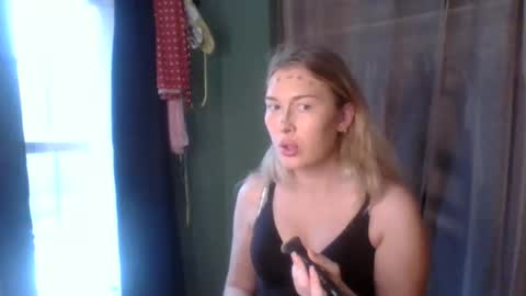 Snapshot of thelittlebambii chatting on 7, 1, 2026 Little Bambii online show from 7, 1, 2026