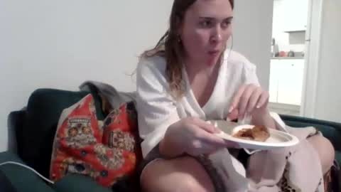 Snapshot of thelittlebambii chatting on 16, 3, 2026 Little Bambii online show from 16, 3, 2026