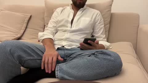 TheMonarchGoat online show from 12, 1, 2025