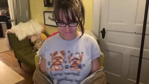 Snapshot of themrsnelson chatting on 2, 3, 2026 Cach Nelson online show from 2, 3, 2026