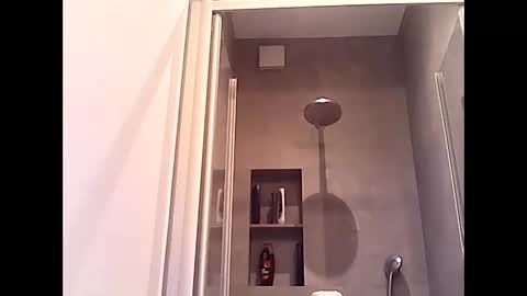 thenewdude1992 online show from 4, 10, 2025