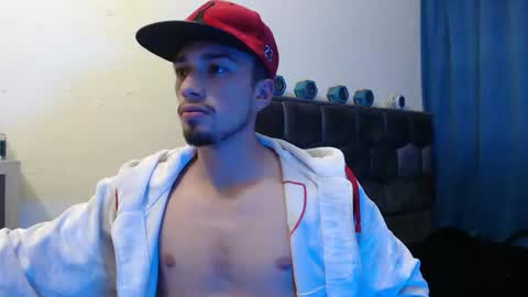 Theo online show from 5, 11, 2025