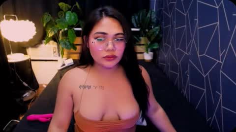 Snapshot of theonly_chin chatting on 9, 1, 2026 FRANCINE online show from 9, 1, 2026