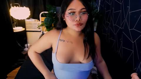 Snapshot of theonly_chin chatting on 8, 2, 2026 FRANCINE online show from 8, 2, 2026