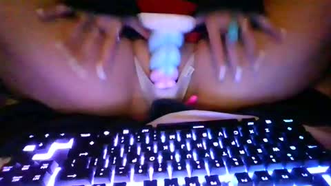 the peach princess  online show from 23, 7, 2026