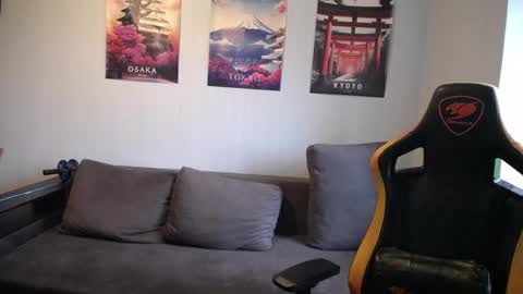 Nick   online show from 19, 4, 2026