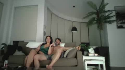thesavages252183 online show from 8, 5, 2026