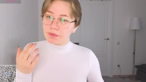 Snapshot of thestaronsky chatting on 3, 2, 2026 Lucia online show from 3, 2, 2026