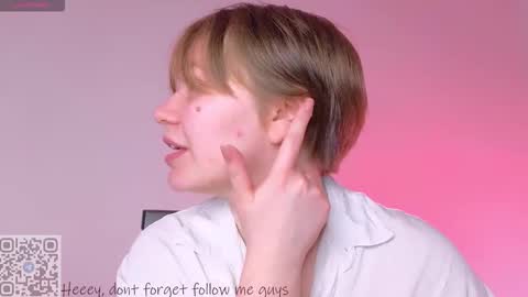 Snapshot of thestaronsky chatting on 19, 3, 2026 Lucia online show from 19, 3, 2026