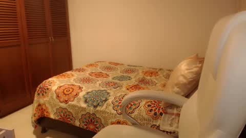 Mai online show from 1, 10, 2025