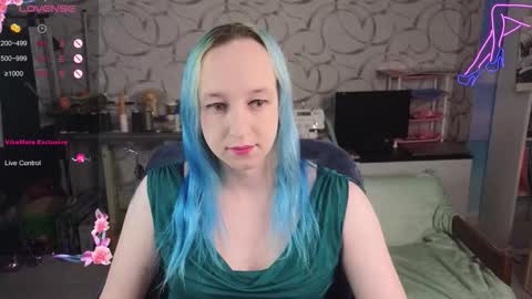 Snapshot of thetrixy chatting on 23, 9, 2025 The Great And Powerful Trixie online show from 23, 9, 2025