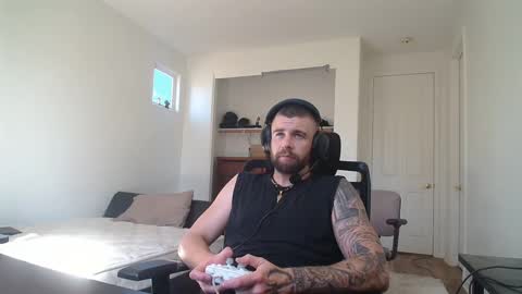 Snapshot of theufcfan_8181 chatting on 9, 9, 2025 troy online show from 9, 9, 2025