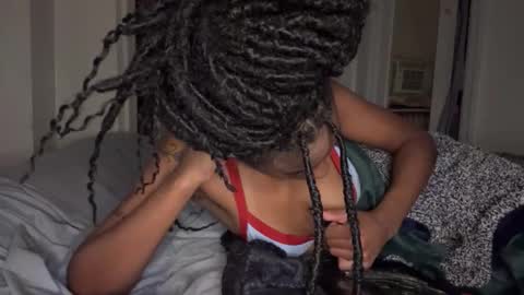 Sapphire the Vixen online show from 8, 2, 2026