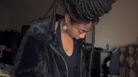 Sapphire the Vixen online show from 8, 3, 2026