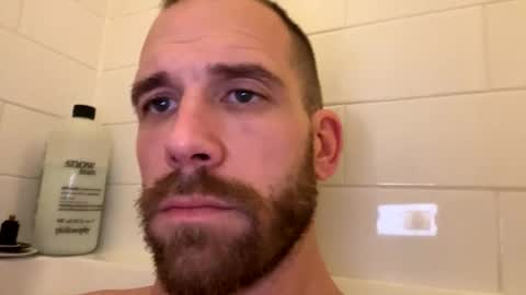 Snapshot of thewiggler32 chatting on 26, 3, 2026 thewiggler32 online show from 26, 3, 2026