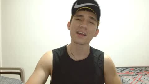 thiago_deseo69 online show from 6, 5, 2026