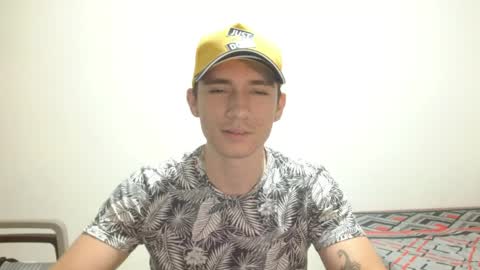 thiago_deseo69 online show from 13, 5, 2026