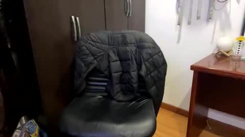 thiago_happy online show from 23, 12, 2025