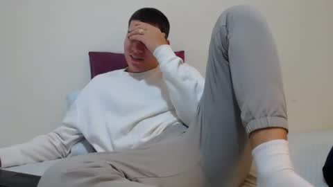 Thiago independent model online show from 4, 1, 2025