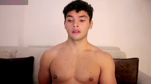 Just Thiago  online show from 3, 3, 2025