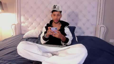 ThiagoFerreti online show from 17, 3, 2026