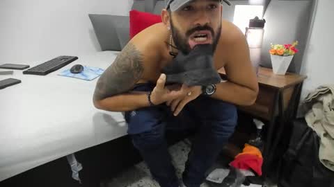 Thia Gomez online show from 6, 3, 2026