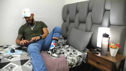 Thia Gomez online show from 19, 3, 2026