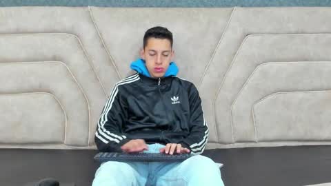 Thiago   online show from 24, 12, 2024