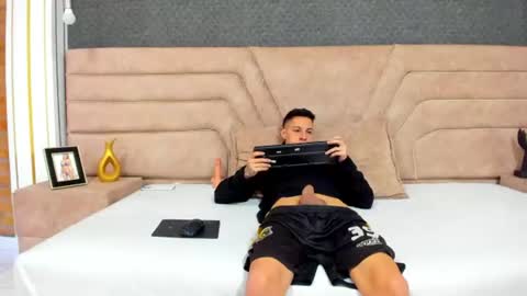 Thiago   online show from 2, 8, 2026