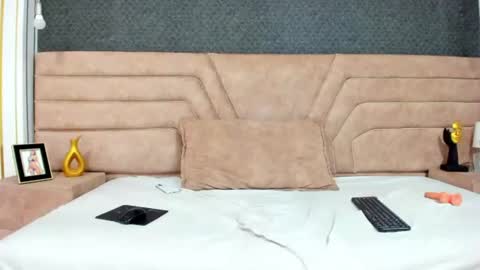 Thiago   online show from 3, 8, 2026