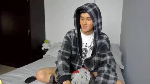 Snapshot of thiagowells_ chatting on 14, 10, 2025 Thiago Wells online show from 14, 10, 2025