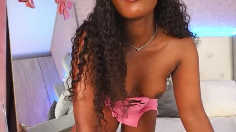ThianaLopez online show from 30, 4, 2026