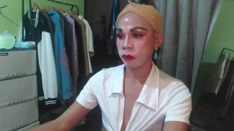 Snapshot of thick_bigcock13 chatting on 26, 9, 2025 gil online show from 26, 9, 2025