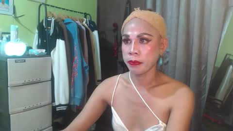 Snapshot of thick_bigcock13 chatting on 28, 9, 2025 gil online show from 28, 9, 2025