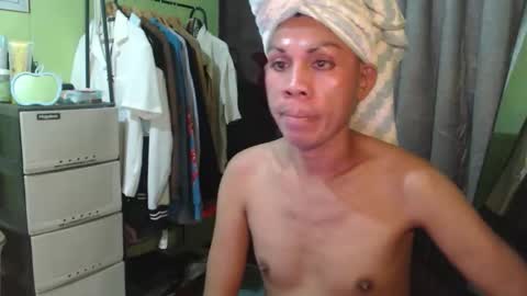 Snapshot of thick_bigcock13 chatting on 8, 10, 2025 gil online show from 8, 10, 2025