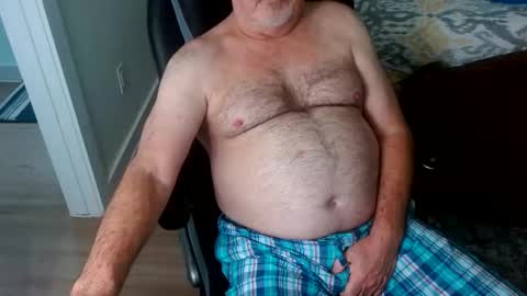 Snapshot of thickcock74u2 chatting on 1, 2, 2026 cock is thick online show from 1, 2, 2026