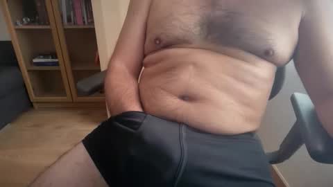 Snapshot of thickguybcn chatting on 16, 4, 2026 ThickDickBCN online show from 16, 4, 2026