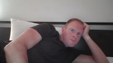 thickkredd8 online show from 11, 3, 2026