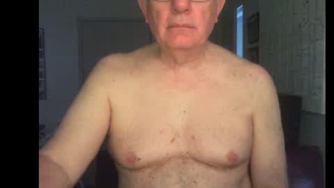 Snapshot of thickmelnik chatting on 15, 12, 2024 James online show from 15, 12, 2024