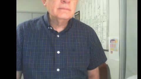 Snapshot of thickmelnik chatting on 19, 12, 2024 James online show from 19, 12, 2024