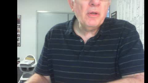 Snapshot of thickmelnik chatting on 22, 12, 2024 James online show from 22, 12, 2024