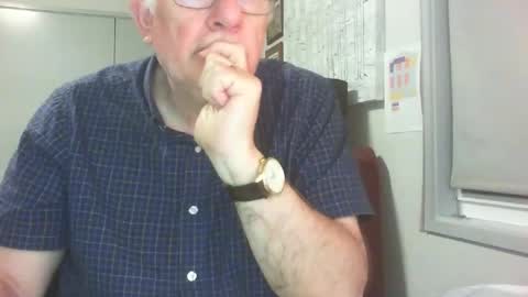 Snapshot of thickmelnik chatting on 29, 12, 2024 James online show from 29, 12, 2024